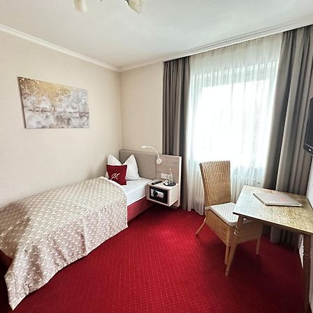 Hotel Mutz Garni イニング・アム・アマーゼー エクステリア 写真