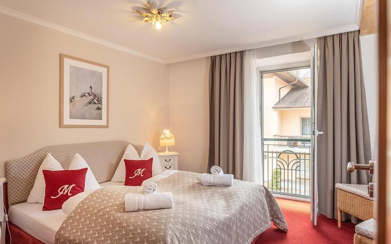 Hotel Mutz Garni イニング・アム・アマーゼー エクステリア 写真