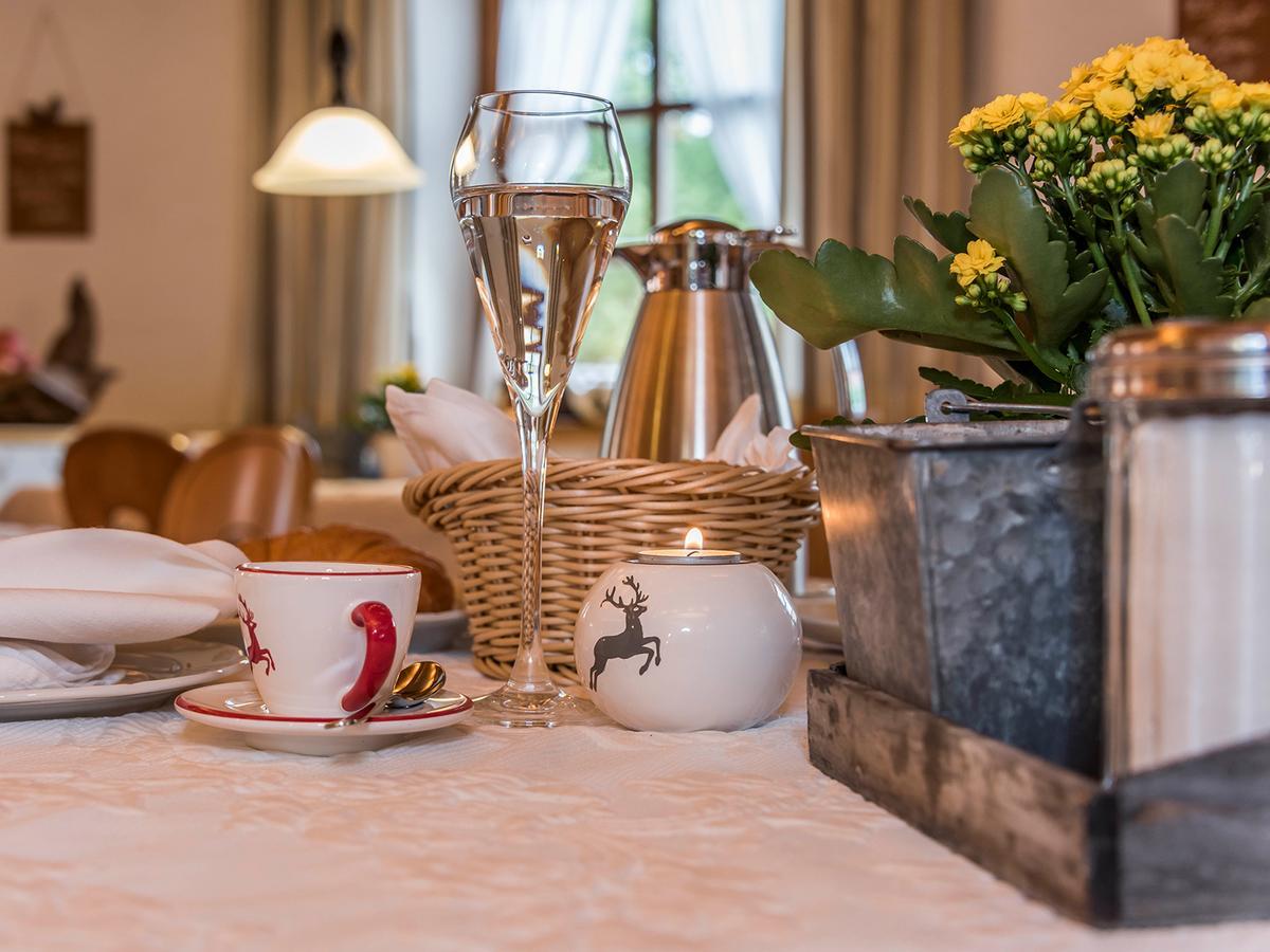 Hotel Mutz Garni イニング・アム・アマーゼー エクステリア 写真