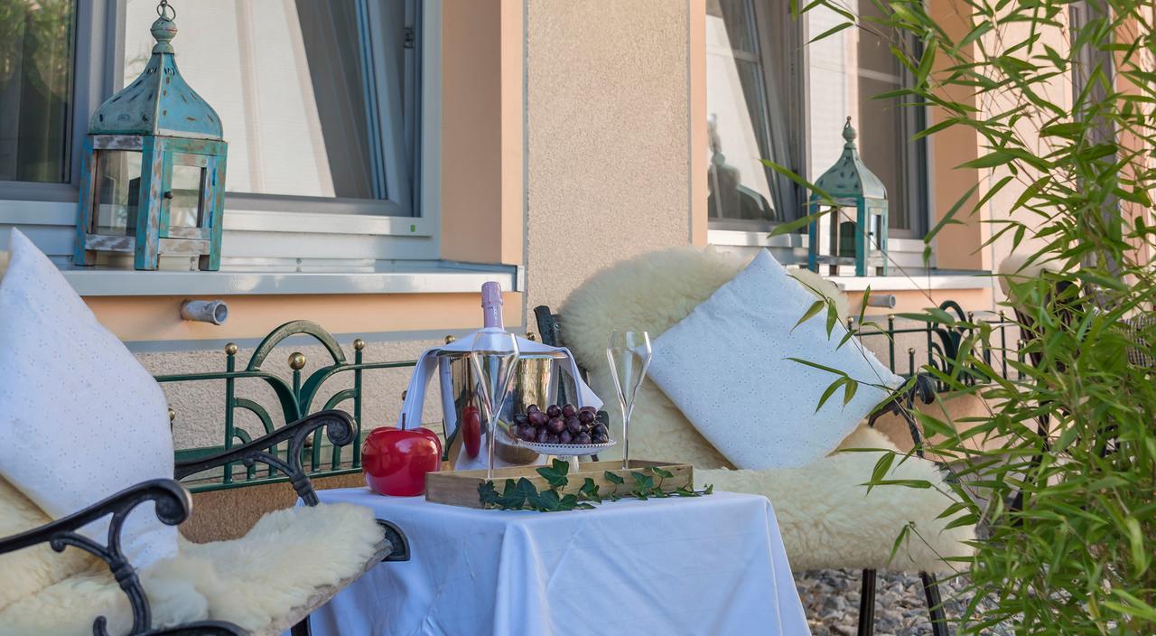 Hotel Mutz Garni イニング・アム・アマーゼー エクステリア 写真
