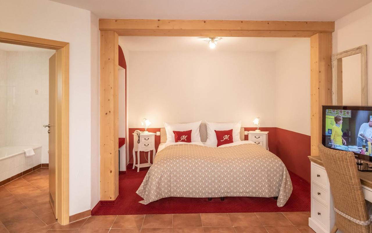 Hotel Mutz Garni イニング・アム・アマーゼー エクステリア 写真