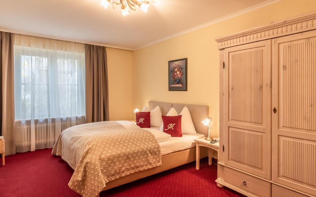 Hotel Mutz Garni イニング・アム・アマーゼー エクステリア 写真