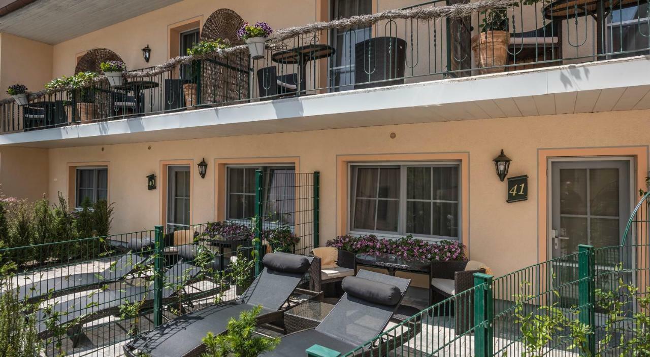 Hotel Mutz Garni イニング・アム・アマーゼー エクステリア 写真