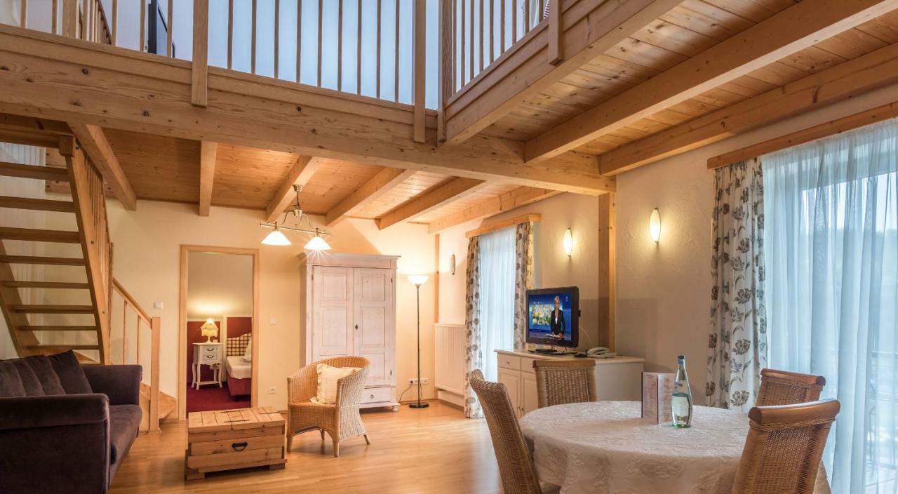 Hotel Mutz Garni イニング・アム・アマーゼー エクステリア 写真